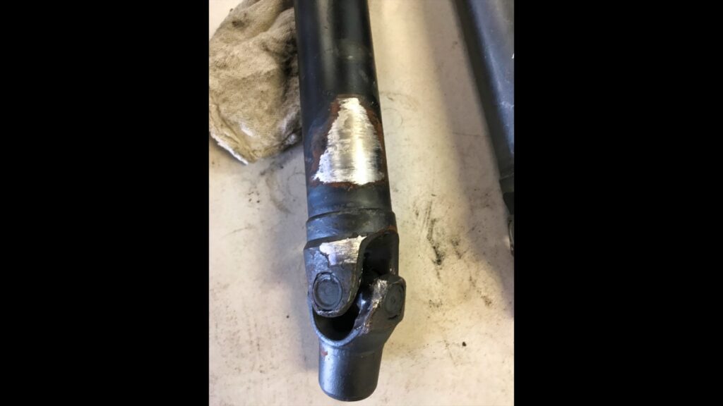 BMW GS motorcycle broken drive shaft