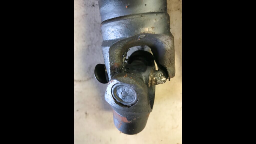 BMW GS motorcycle broken drive shaft